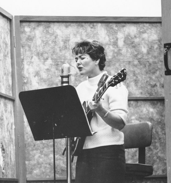 Bonnie Guitar - Photo: Michael Ochs Archives/Getty Images