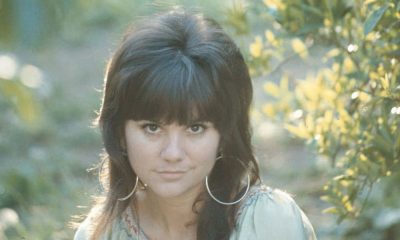 Linda Ronstadt vintage press shot 1000 CREDIT Capitol Archives