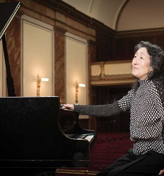 Mitsuko Uchida at piano