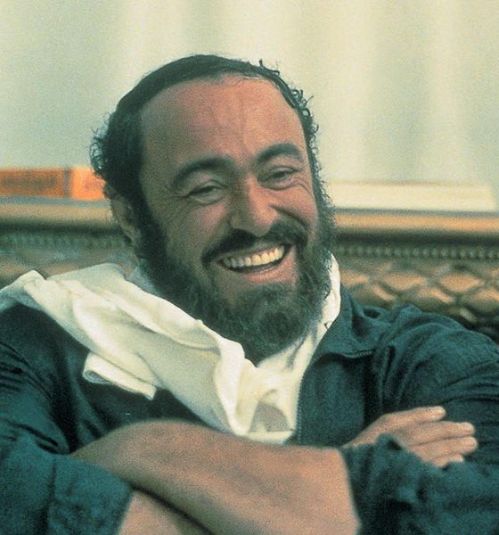 Pavarotti photo