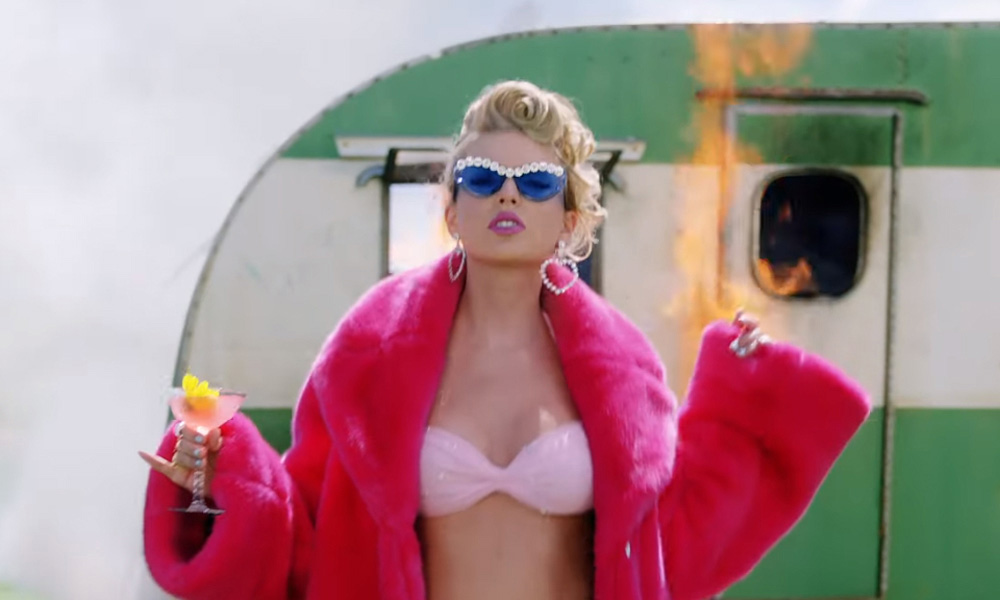 Watch The Video For Taylor Swifts New Single You Need To