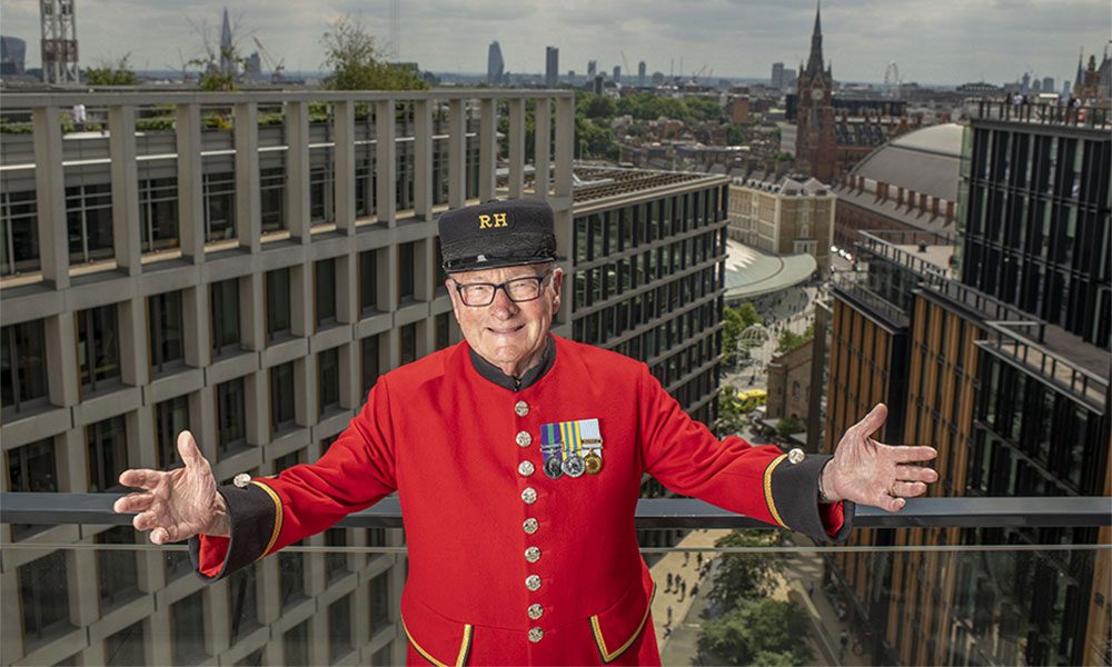 Britain's Got Talent winner Colin Thackery photo