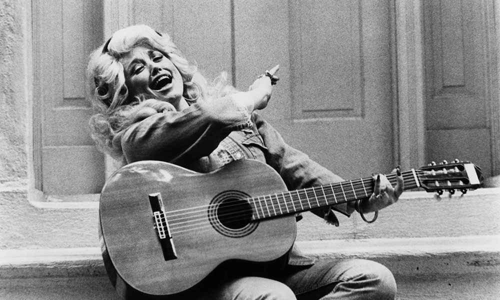 Dolly Parton photo by Gems and Redferns