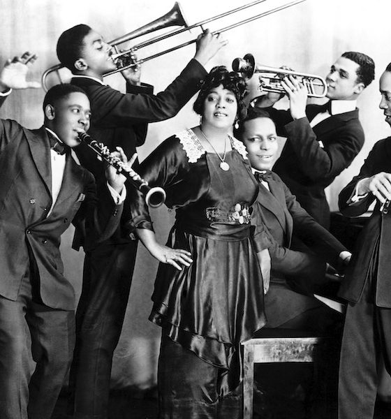 Mamie Smith And Her Jazz Hounds