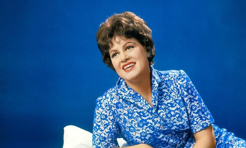 How a Houston fan became pen pals with Patsy Cline and inspired a play  about the singer's life – Houston Public Media