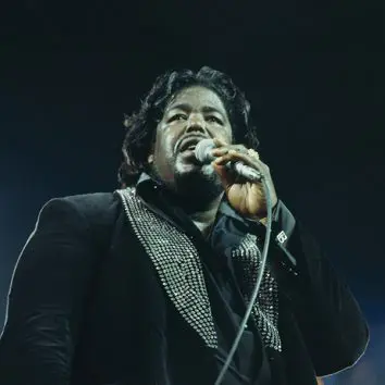 uDiscover Music image background