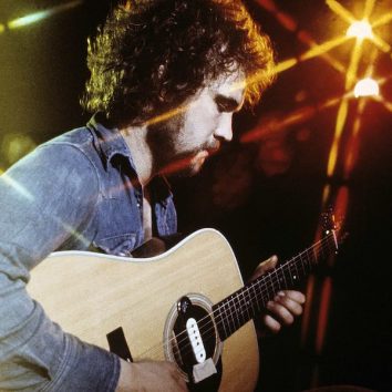 uDiscover Music image background