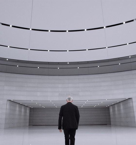 Ludovico Einaudi at Steve Jobs Theater. Photo courtesy of Apple Music.