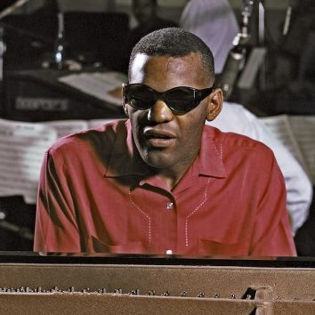 uDiscover Music image background