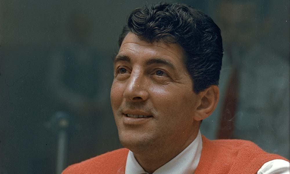 Let It Snow! Let It Snow! Let It Snow!: Dean Martin's Classic Christmas Song | uDiscover