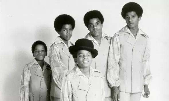 Jackson 5 I Saw Mommy Kissing Santa Claus song story