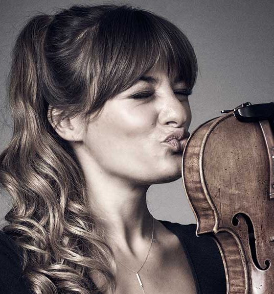 Violinist Nicola Benedetti - photo