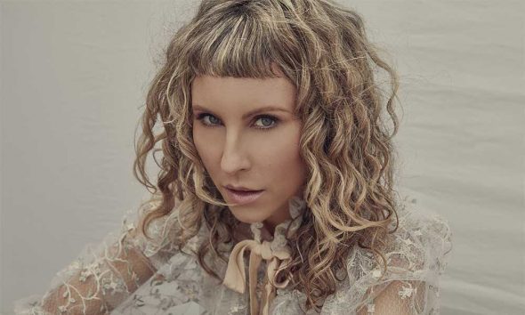 Sophie Hutchings photo