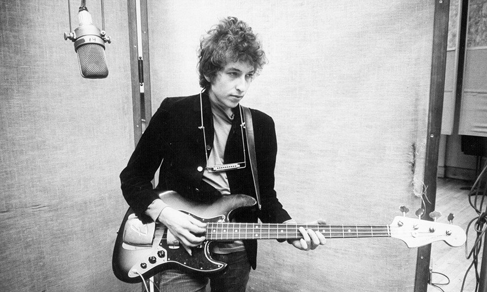 Did Elvis influence Bob Dylan?