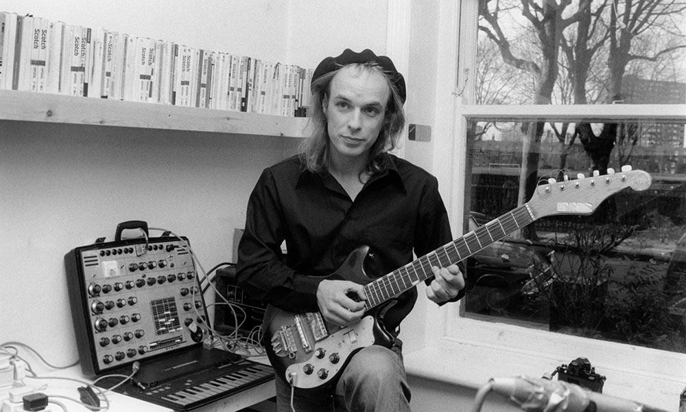 Brian Eno - Ground-Breaking UK Electronic Musician | uDiscover Music