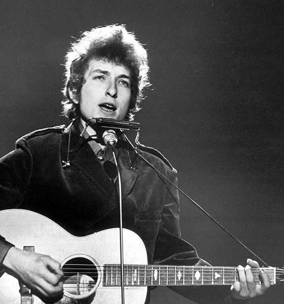 Singer-songwriter Bob Dylan