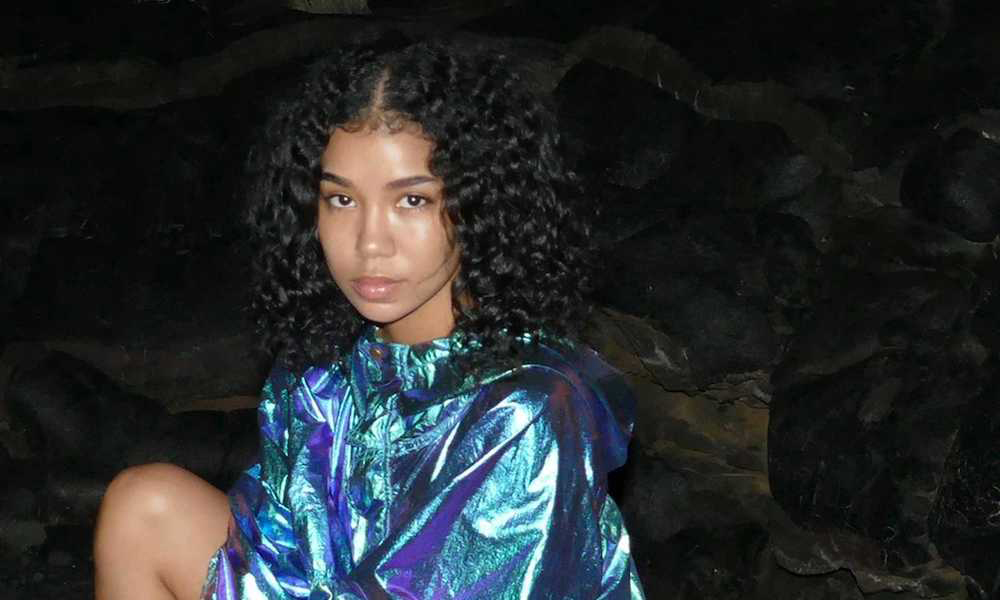 Watch Jhene Aiko S Acoustic Performance Of B S With Her Udiscover