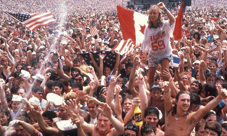 Crowd in Philadelphia at Live Aid