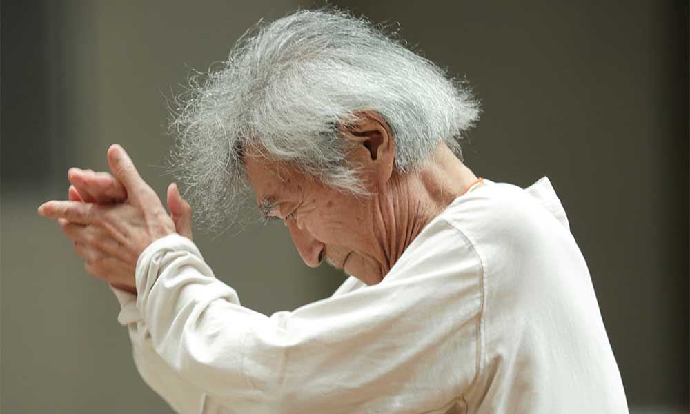 Seiji Ozawa Celebrates His 85th Birthday With Beethoven Seiji Ozawa Celebrates His 85th Birthday With Beethoven