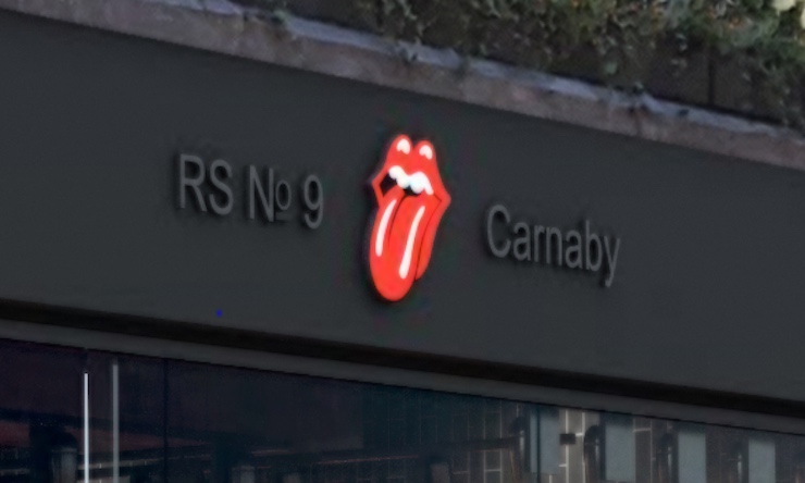RS No 9 Carnaby store front