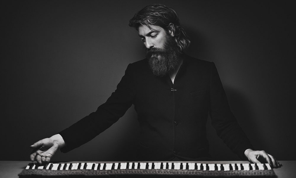 uDiscover Music image background