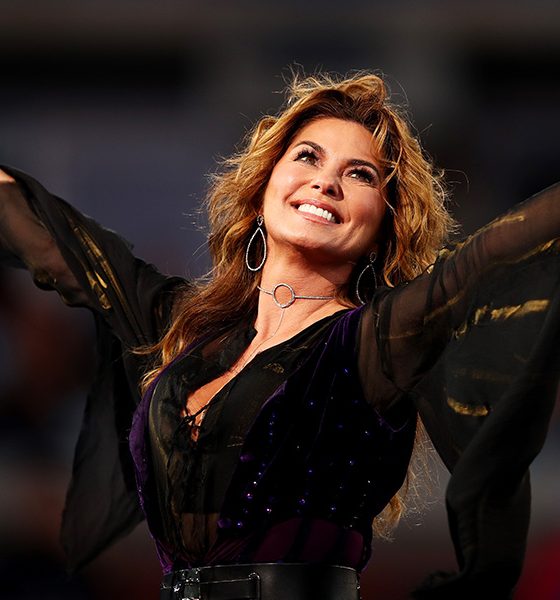 Shania Twain photo by Clive Brunskill and Getty Images