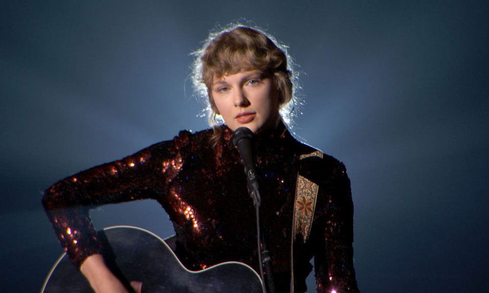 Taylor-Swift-Billboard-200-Record