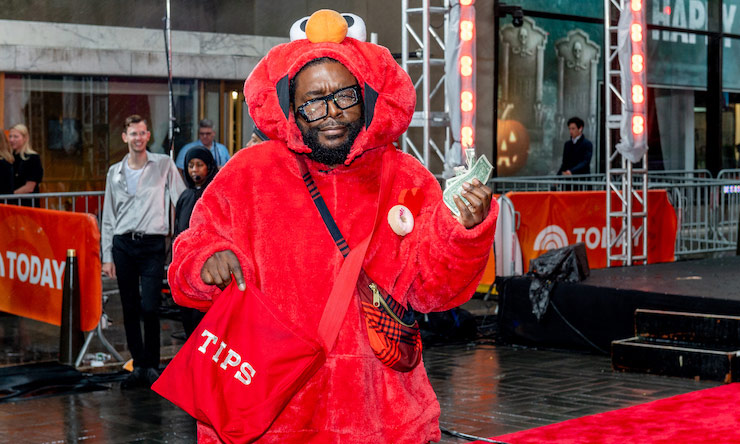 Questlove Elmo Costume