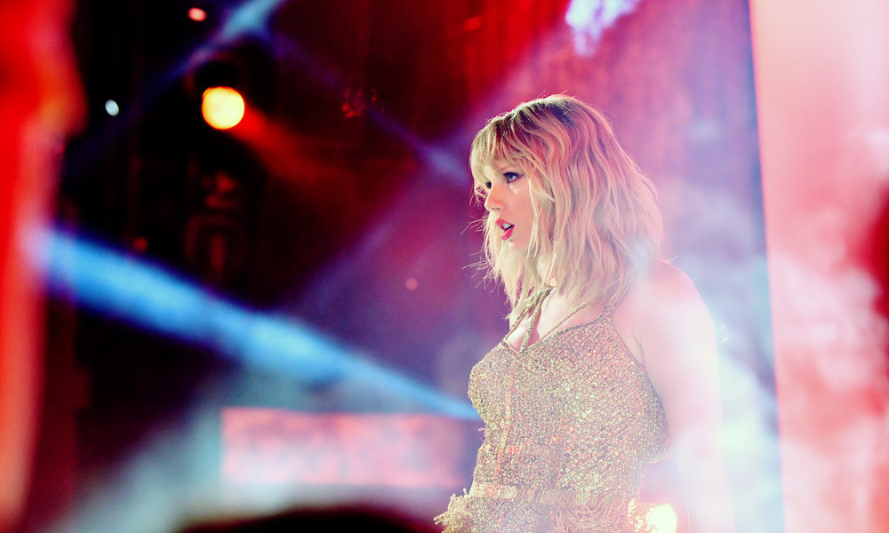 Taylor-Swift - American Music Awards 2020