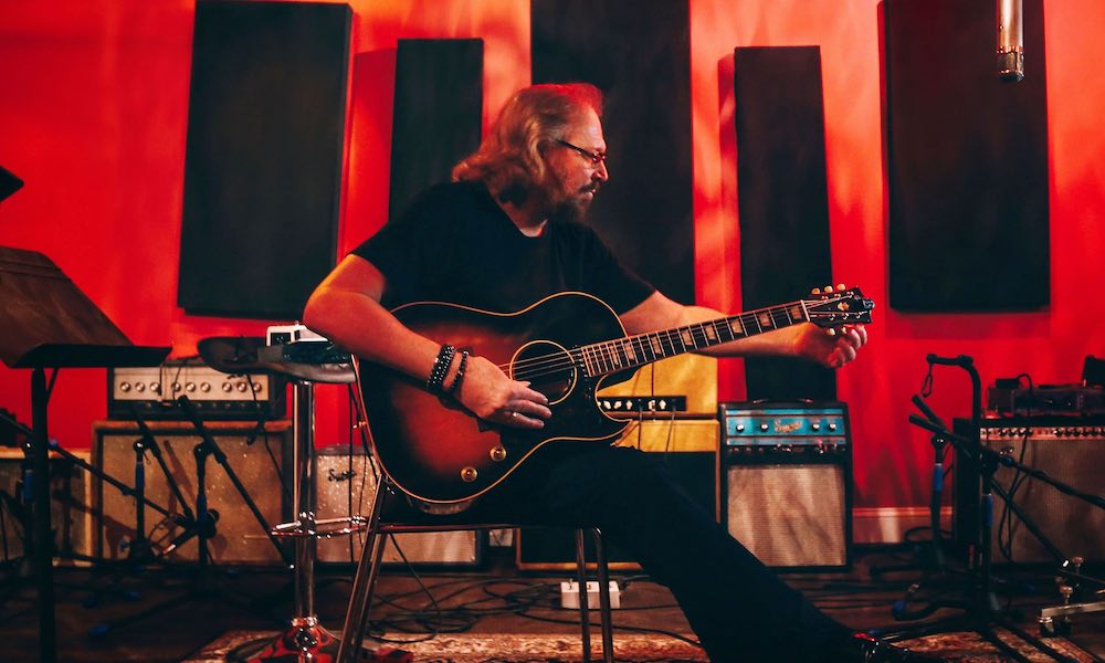 Barry Gibb Launches All-Star 'Greenfields' Album With Jason Isbell Duet