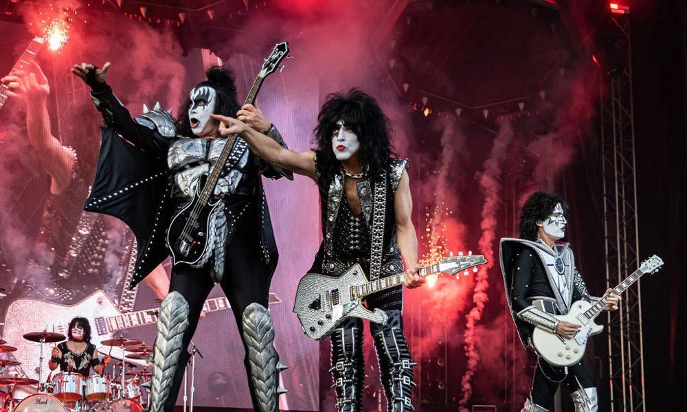 KISS-Goodbye-To-2020-Virtual-Concert