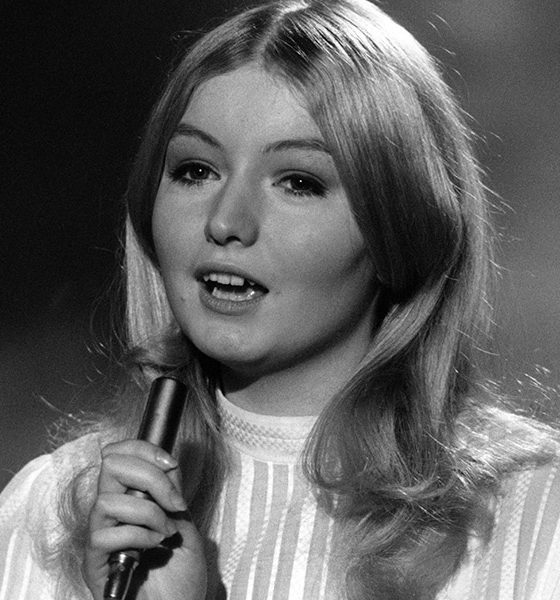 Mary Hopkin photo by Ivan Keeman and Redferns