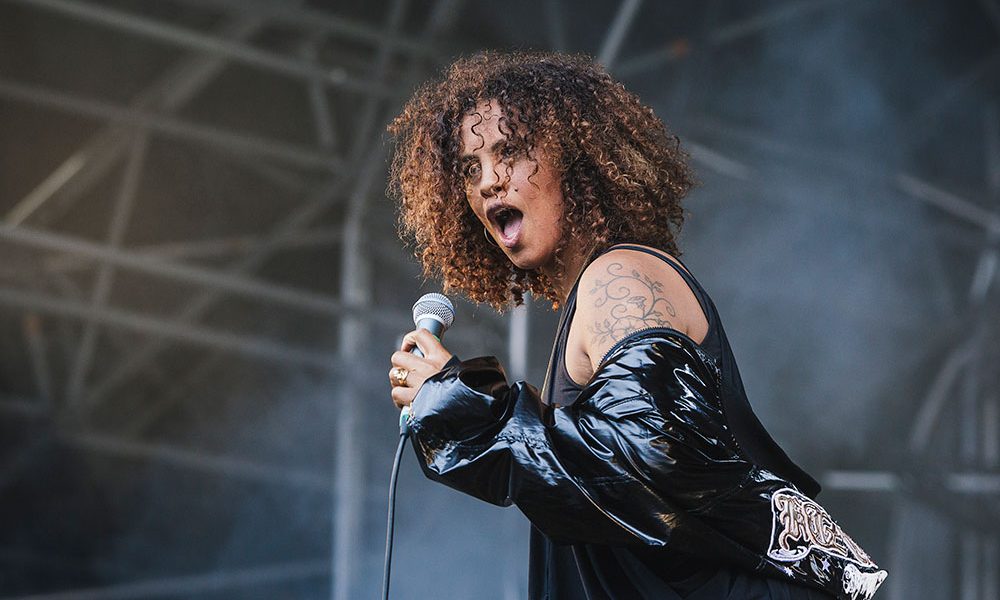 Neneh Cherry photo by Andrew Benge and Redferns