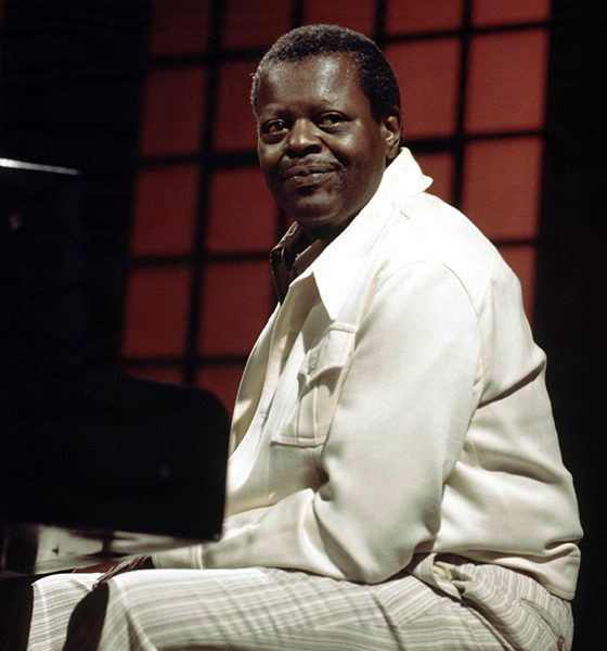 Oscar Peterson photo by David Redfern and Redferns