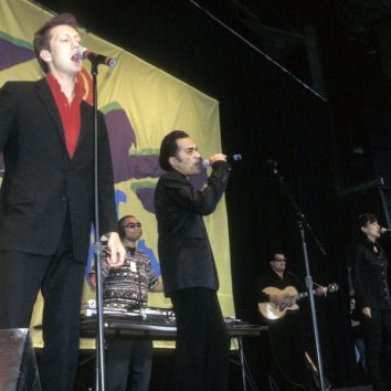 uDiscover Music image background