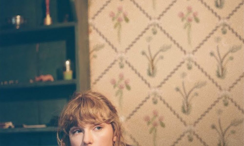 Taylor-Swift-Willow-The-Lonely-Witch-1000x600.jpg