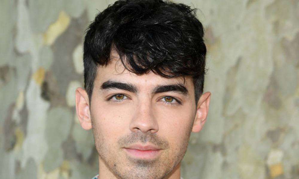Blonde Joe Jonas Is Back Fans Of Sucker Singer Celebrate His New Look