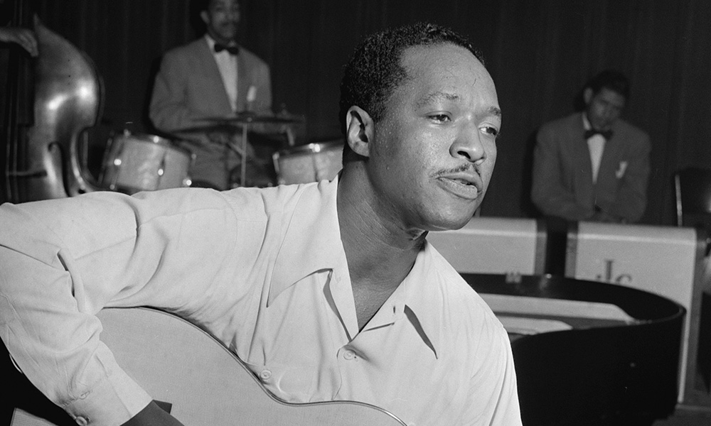 uDiscover Music image background