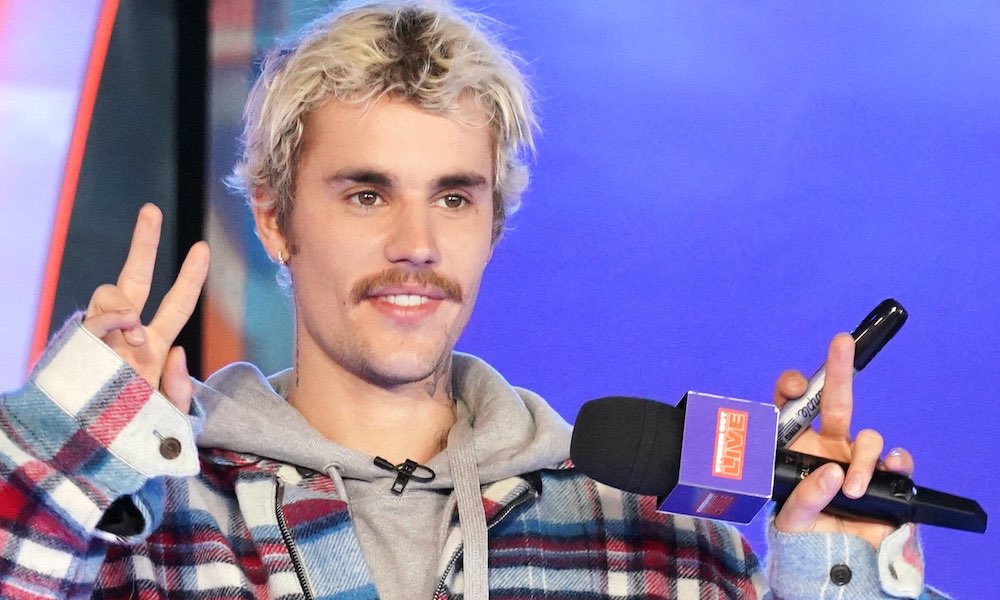 Justin Bieber Set To Headline The Nickelodeon Kids Choice Awards