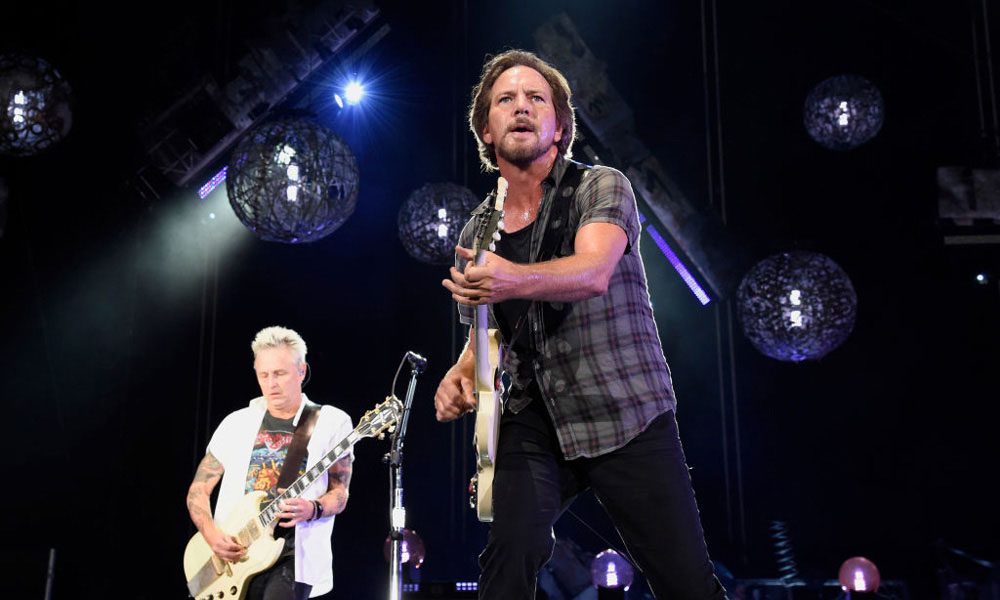 Pearl-Jam-Reschedule-UK-And-European-Dates-2022