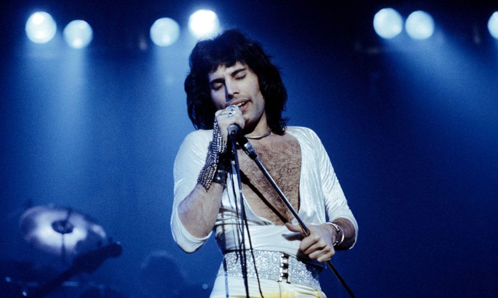 Freddie-Mercury-Lover-Of-Life-Singer-Of-Songs-Graphic-Novel