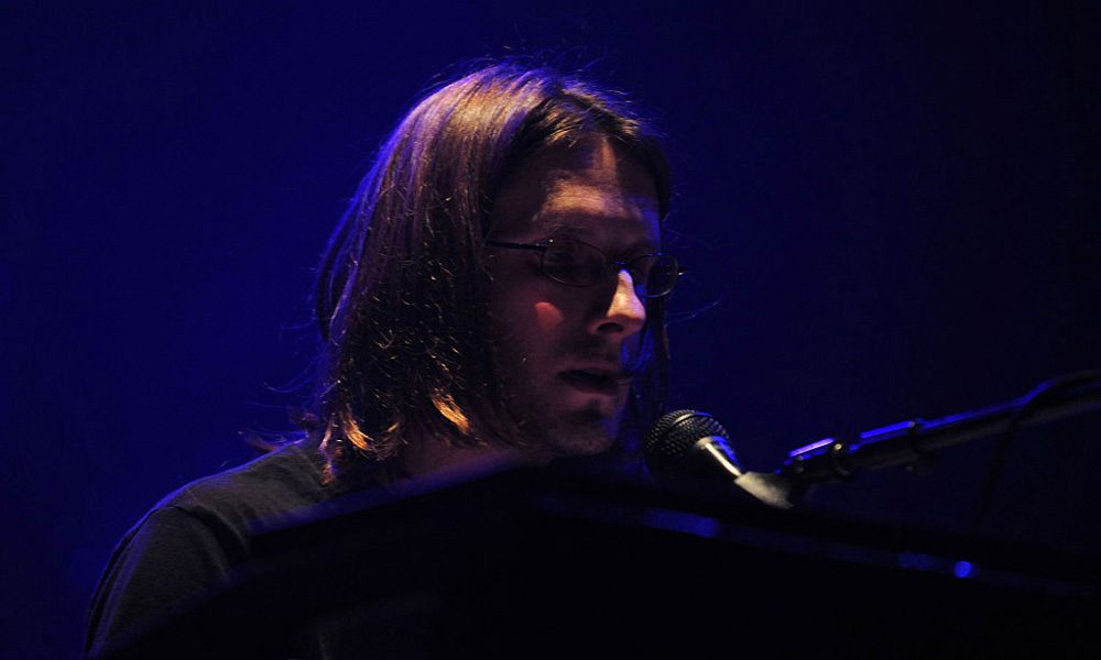 Steven-Wilson-New-Track-Anyone-But-Me
