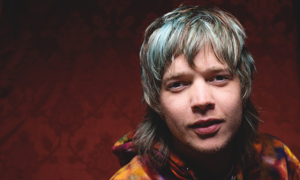 Bluegrass Star Billy Strings Enlists Rapper RMR On New Single ‘Wargasm’