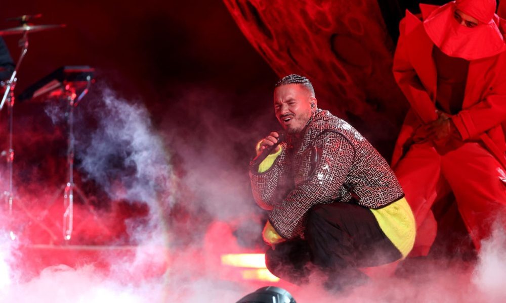 J Balvin Metallica