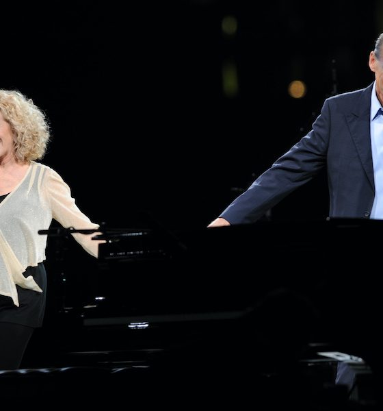 Carole King James Taylor GettyImages 101653427