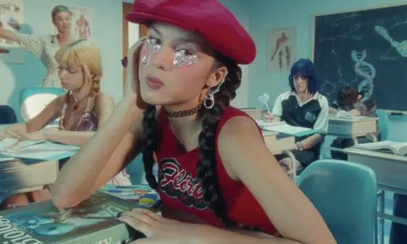 Olivia-Rodrigo-Brutal-Video