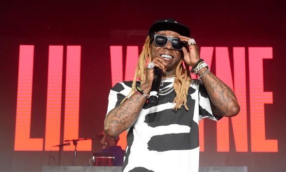 Lil Wayne performing