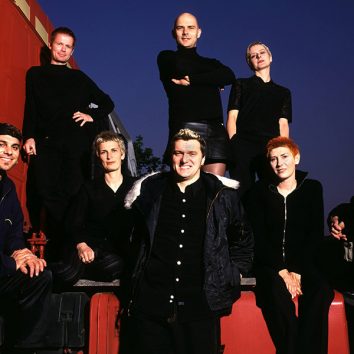 uDiscover Music image background