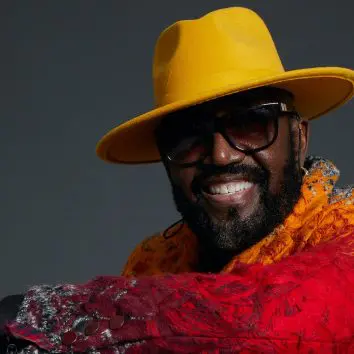 uDiscover Music image background