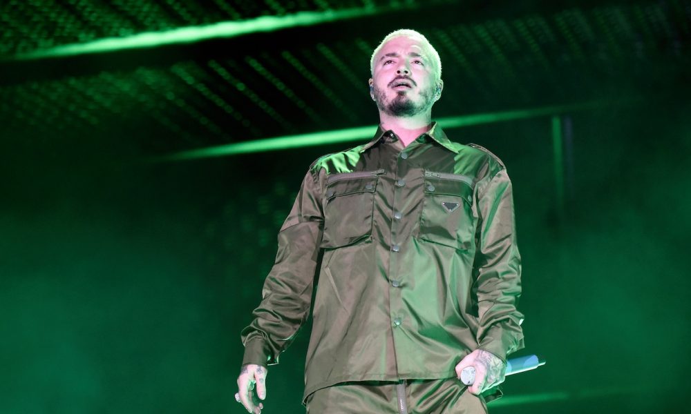 J Balvin - Photo: Tim Mosenfelder/Getty Images